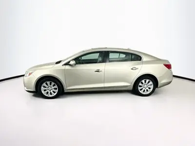 2013 Buick LaCrosse Leather photo 4