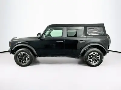 2021 Ford Bronco Base 4x4 photo 4