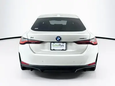 2023 BMW i4 eDrive35 photo 5