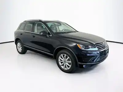 2016 Volkswagen Touareg V6 Sport w/Technology's photo
