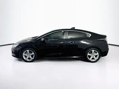 2017 Chevrolet Volt LT photo 4