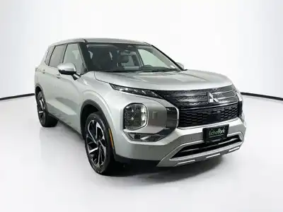2024 Mitsubishi Outlander SE S-AWC's photo