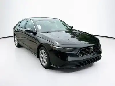2025 Honda Accord 1.5T LX CVT's photo