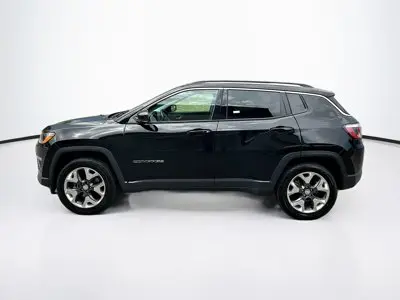 2017 Jeep Compass Limited 4X4 photo 4