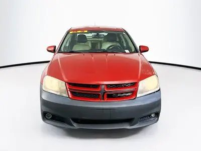 2013 Dodge Avenger SXT photo 3