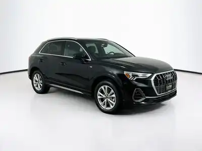 2025 Audi Q3 45 TFSI S Line Premium quattro's photo