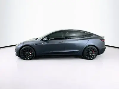 2023 Tesla Model 3 Performance photo 4