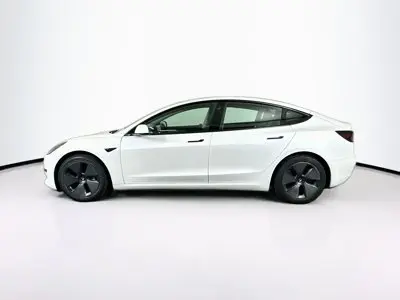 2021 Tesla Model 3 Standard Range Plus photo 4