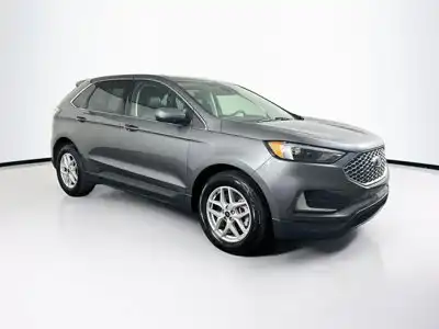 2024 Ford Edge SEL AWD's photo