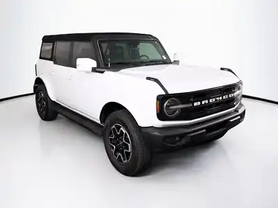 2024 Ford Bronco Outer Banks 4x4's photo