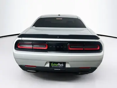 2023 Dodge Challenger SXT Auto photo 5