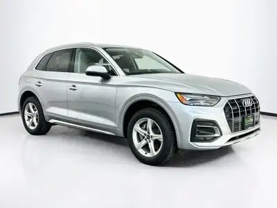 2023 Audi Q5 40 Premium's photo