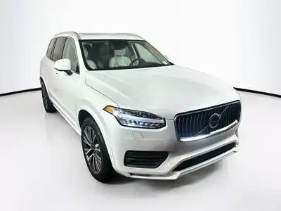 2020 Volvo XC90 T6 Momentum AWD's photo