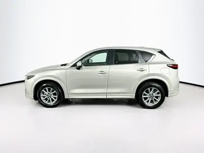 2025 Mazda CX-5 S Preferred package Auto AWD photo 4