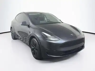 2024 Tesla Model Y Long Range Rear Wheel Drive's photo