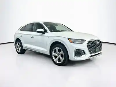 2023 Audi Q5 Sportback 45 Premium's photo
