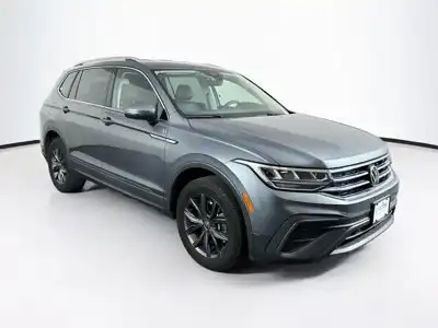 2024 Volkswagen Tiguan 2.0T SE's photo