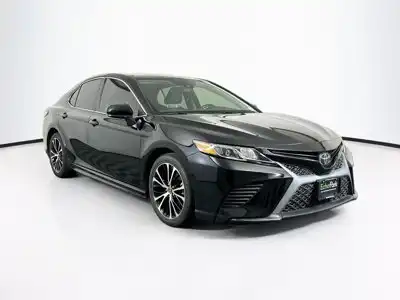 2019 Toyota Camry 2.5 Auto SE's photo