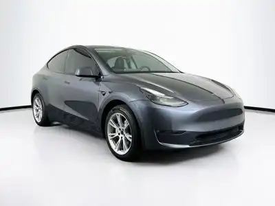 2023 Tesla Model Y Long Range Dual Motor All-Wheel Drive's photo