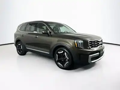 2025 Kia Telluride S FWD's photo