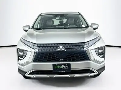 2024 Mitsubishi Eclipse Cross SE S-AWC photo 3