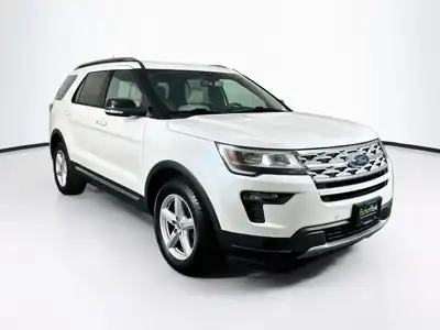 2018 Ford Explorer XLT FWD's photo