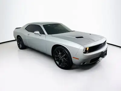 2023 Dodge Challenger SXT Auto photo 1