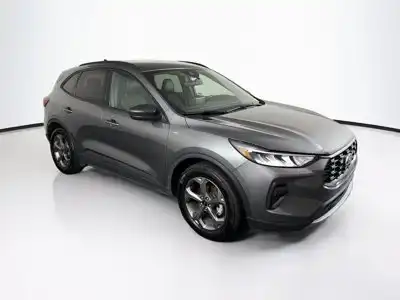 2025 Ford Escape ST-Line FWD's photo