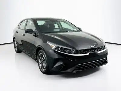 2024 Kia Forte LXS AT's photo