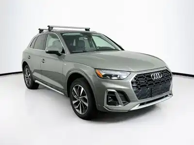 2024 Audi Q5 45 Premium Plus's photo