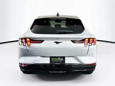 2023 Ford Mustang-Mach-e Premium photo 5