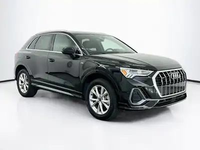 2025 Audi Q3 45 TFSI S Line Premium quattro's photo