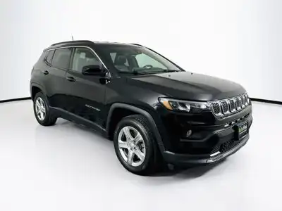 2023 Jeep Compass Latitude 4X4's photo