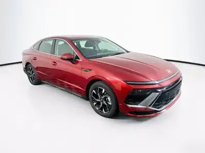 2025 Hyundai Sonata SEL's photo