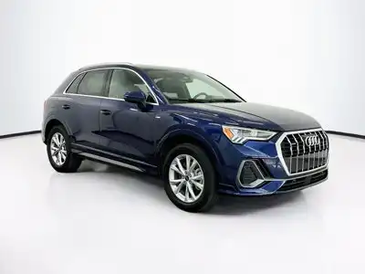 2025 Audi Q3 45 TFSI S Line Premium quattro's photo
