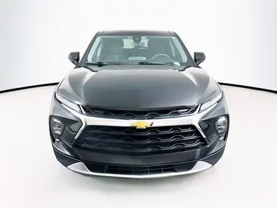 2023 Chevrolet Blazer 2.0T 2LT AWD photo 3