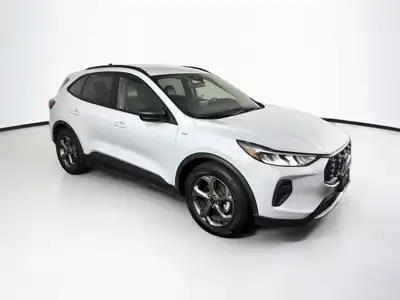 2025 Ford Escape ST-Line FWD's photo