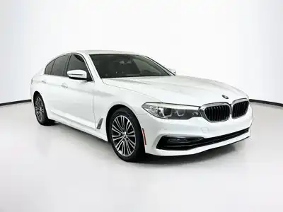 2018 BMW 5 Series 530i Sedan's photo