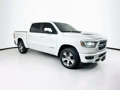 2024 RAM 1500 Laramie Crew Cab 5'7's photo