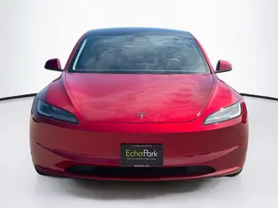 2025 Tesla Model 3 Long Range AWD photo 3