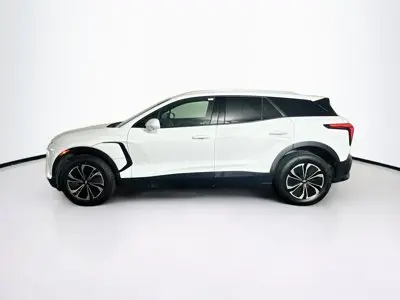 2024 Chevrolet Blazer EV LT AWD photo 4