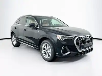 2025 Audi Q3 45 TFSI S Line Premium quattro's photo