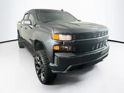 2020 Chevrolet Silverado 1500 Custom Crew Cab Short Box's photo