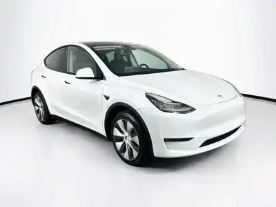 2022 Tesla Model Y Long Range Dual Motor All-Wheel Drive's photo