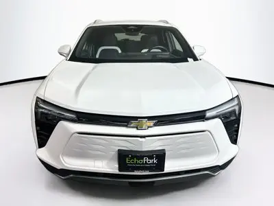 2024 Chevrolet Blazer EV LT AWD photo 3