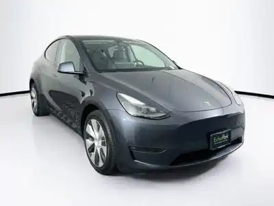 2023 Tesla Model Y Long Range Dual Motor All-Wheel Drive's photo