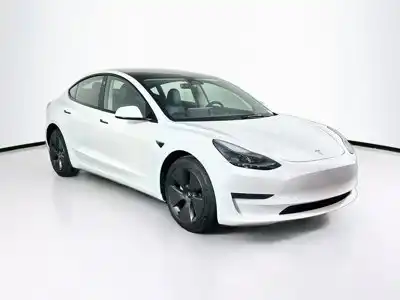 2023 Tesla Model 3 Base's photo