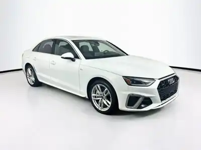 2020 Audi A4 45 quattro S tronic Premium's photo