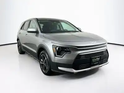 2025 Kia Niro LX HEV's photo