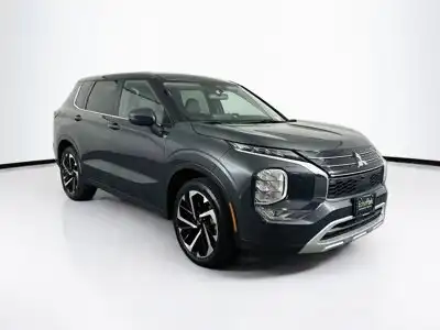 2024 Mitsubishi Outlander SE S-AWC's photo
